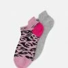 Calvin Klein Underwear WOMEN LINER LEOPARD BACK TAB LIBBY 2 PACK - Chaussettes Prix Compétitif chaussettes et collants imprimé animal femme -France Calvin Klein Underwear Soldes Boutique 05bc2e75fbeb49ef8441a206d82705cf 2