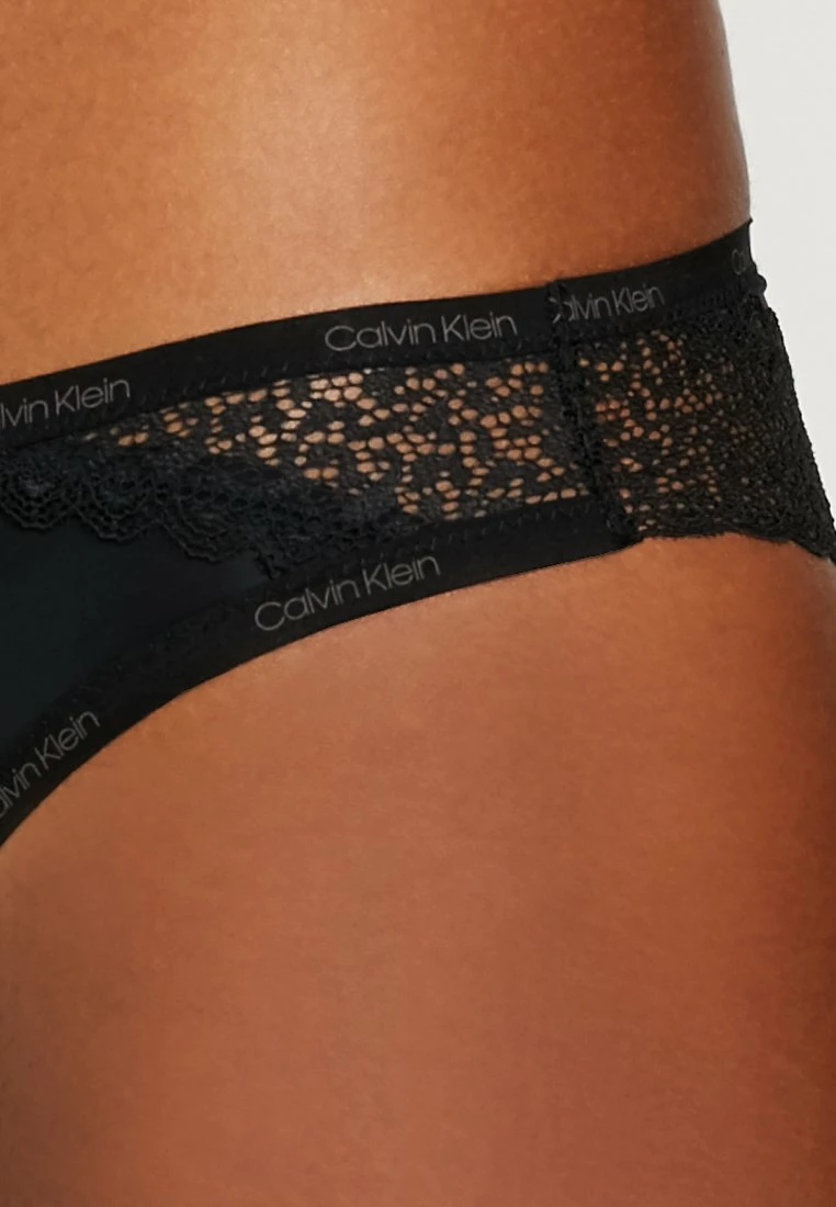 Calvin Klein Underwear BRAZILIAN - String Bonne Qualité lingerie normale femme 7 Calvin Klein Underwear BRAZILIAN - String Bonne Qualité lingerie normale femme – Image 5