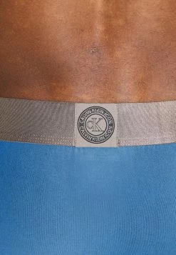 En promotion Calvin Klein Underwear ICON LOW RISE TRUNK - Shorty sous-vêtements normale homme -France Calvin Klein Underwear Soldes Boutique 2732d038e1ff4f0482f1b4ac92aed74a