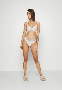 Calvin Klein Underwear Prix Distinctifs MODERN THONG - String lingerie normale femme -France Calvin Klein Underwear Soldes Boutique 3ffda0ac3cb745e9990feb8fc851aa54