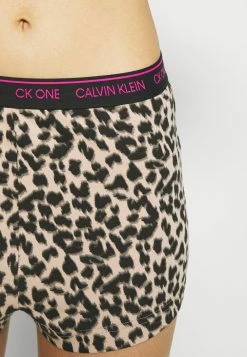 Garantie De Qualité 100% Calvin Klein Underwear ONE GLISTEN SLEEP SHORT HOT PANTS - Bas de pyjama lingerie normale femme 13 Garantie De Qualité 100% Calvin Klein Underwear ONE GLISTEN SLEEP SHORT HOT PANTS - Bas de pyjama lingerie normale femme -France Calvin Klein Underwear Soldes Boutique 4599a8bbd00947fbbb152c25070f59c6