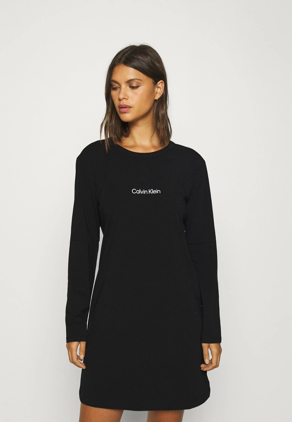 Calvin Klein Underwear Prix Imbattable MODERN STRUCTURE NIGHTSHIRT - Chemise de nuit / Nuisette pyjamas et nuisettes col rond femme 3 Calvin Klein Underwear Prix Imbattable MODERN STRUCTURE NIGHTSHIRT - Chemise de nuit / Nuisette pyjamas et nuisettes col rond femme