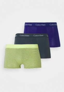 Calvin Klein Underwear LOW RISE TRUNK 3 PACK - Shorty Prix Usine sous-vêtements & chaussettes normale homme 73 Calvin Klein Underwear LOW RISE TRUNK 3 PACK - Shorty Prix Usine sous-vêtements & chaussettes normale homme -France Calvin Klein Underwear Soldes Boutique 4fbb4c4f27144250af64f5bfc101ad96 1