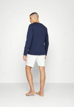 Prix Sacrifiés Calvin Klein Underwear CREW NECK - Haut de pyjama pyjamas col rond homme 9 Prix Sacrifiés Calvin Klein Underwear CREW NECK - Haut de pyjama pyjamas col rond homme -France Calvin Klein Underwear Soldes Boutique 4fbe308e63024b1c8a358a4ab7ad6f77