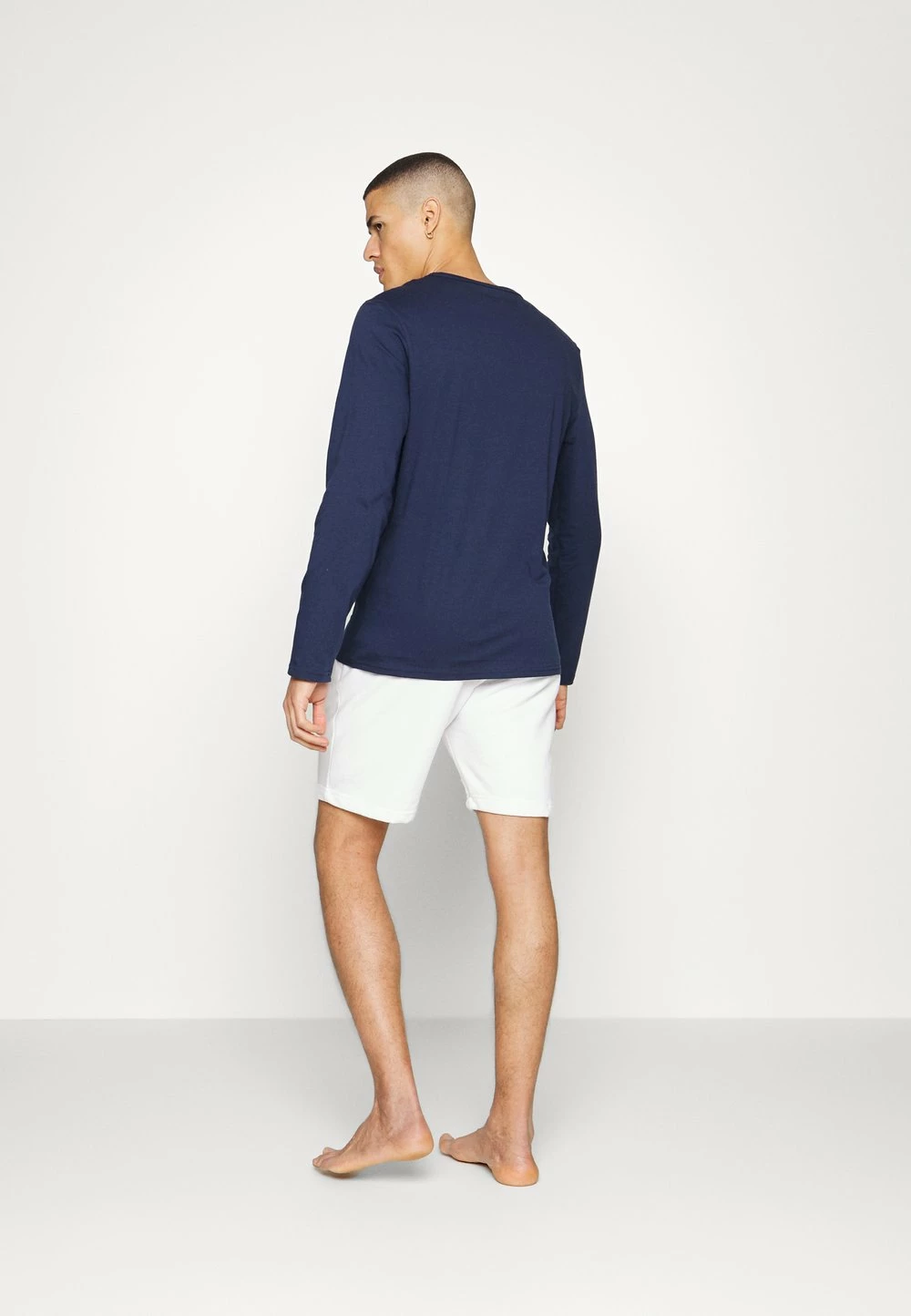 Prix Sacrifiés Calvin Klein Underwear CREW NECK - Haut de pyjama pyjamas col rond homme 5 Prix Sacrifiés Calvin Klein Underwear CREW NECK - Haut de pyjama pyjamas col rond homme – Image 3