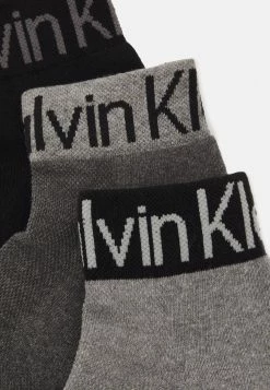 Prix Gelé Calvin Klein Underwear MEN QUARTER LOGO WELT 3 PACK - Chaussettes sous-vêtements & chaussettes chiné homme -France Calvin Klein Underwear Soldes Boutique 5abd212ac9744cc1a4dc145e563cfd9a