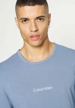 Calvin Klein Underwear STRUCTURE LOUNGE CREW NECK - Haut de pyjama Prix Allégé pyjamas col rond homme -France Calvin Klein Underwear Soldes Boutique 79509be413c646abb1f69281386e467b