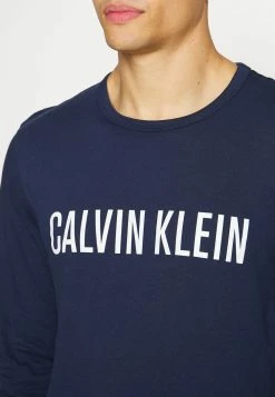 Prix Sacrifiés Calvin Klein Underwear CREW NECK - Haut de pyjama pyjamas col rond homme 11 Prix Sacrifiés Calvin Klein Underwear CREW NECK - Haut de pyjama pyjamas col rond homme -France Calvin Klein Underwear Soldes Boutique 93a58182b1d24c52bd519a971b24edc4
