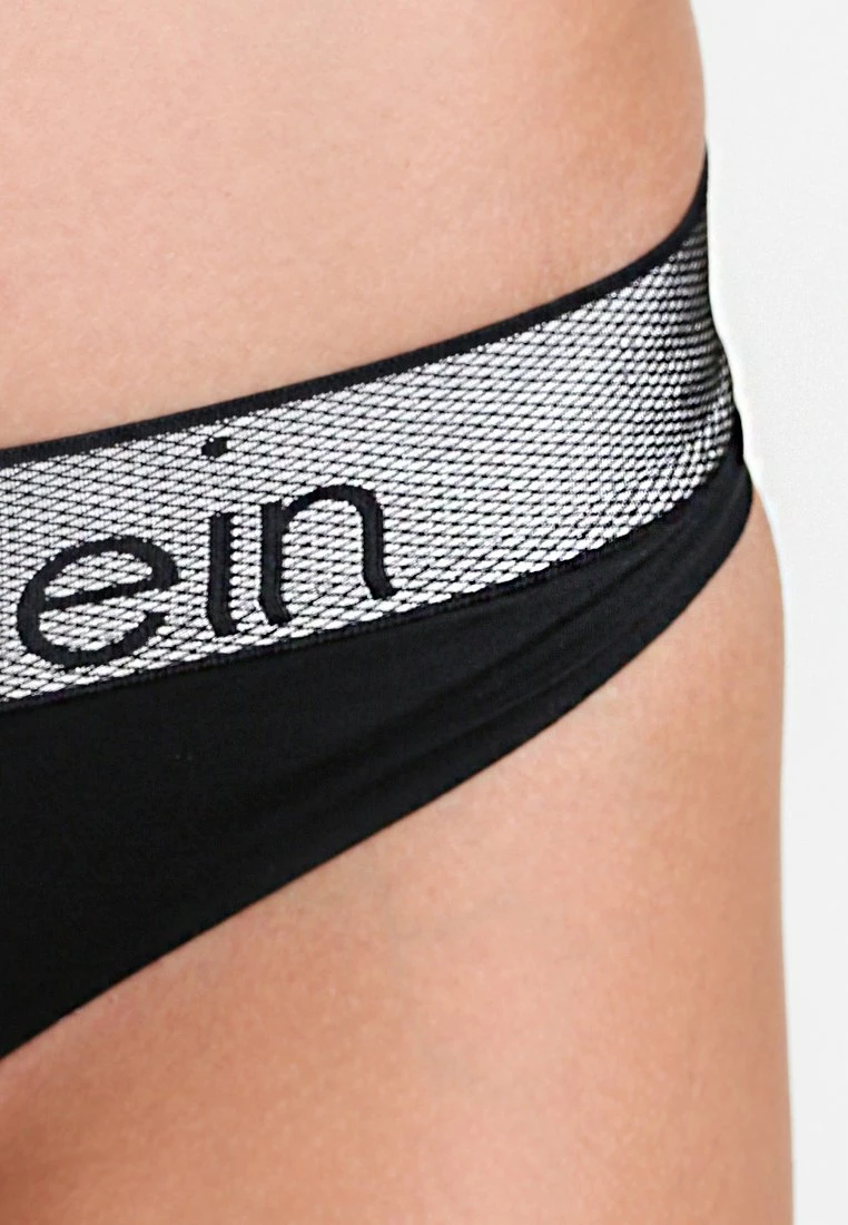 Calvin Klein Underwear Prix Allégé THONG - String lingerie basse femme 6 Calvin Klein Underwear Prix Allégé THONG - String lingerie basse femme – Image 4