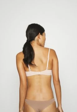 Calvin Klein Underwear SEDUCTIVE COMFORT LIGHT LIFT DEMI - Soutien-gorge push-up Marchandise de première qualité lingerie ampliforme femme 11 Calvin Klein Underwear SEDUCTIVE COMFORT LIGHT LIFT DEMI - Soutien-gorge push-up Marchandise de première qualité lingerie ampliforme femme -France Calvin Klein Underwear Soldes Boutique 9a781e3e55b74b77bcb34f5c481414b0