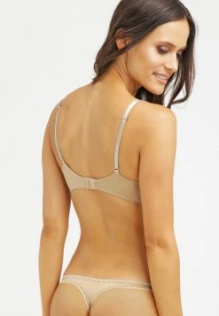 Calvin Klein Underwear SEDUCTIVE COMFORT CUSTOMIZED LIFT - Soutien-gorge push-up Promos lingerie femme -France Calvin Klein Underwear Soldes Boutique 9e489255c83a45e0a147e71cbc9861c2