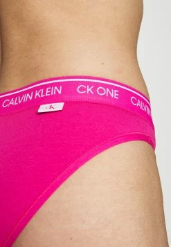 Calvin Klein Underwear qualité absolue Slip lingerie normale femme -France Calvin Klein Underwear Soldes Boutique a3193a1aca0943e684fcb4a79320aa08