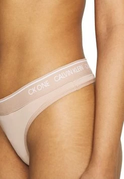 Prix Distinctifs Calvin Klein Underwear ONE MICRO THONG - String lingerie normale femme 14 Prix Distinctifs Calvin Klein Underwear ONE MICRO THONG - String lingerie normale femme -France Calvin Klein Underwear Soldes Boutique a3777f560f7840fbbc9b93fcc542966b