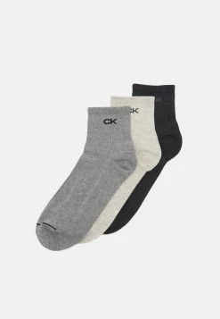 Calvin Klein Underwear Prix Sympa MEN SHORT SOCK 3 PACK - Chaussettes sous-vêtements & chaussettes couleur unie homme -France Calvin Klein Underwear Soldes Boutique a4d13029e37240ada3bf7e16cb463eb6 2