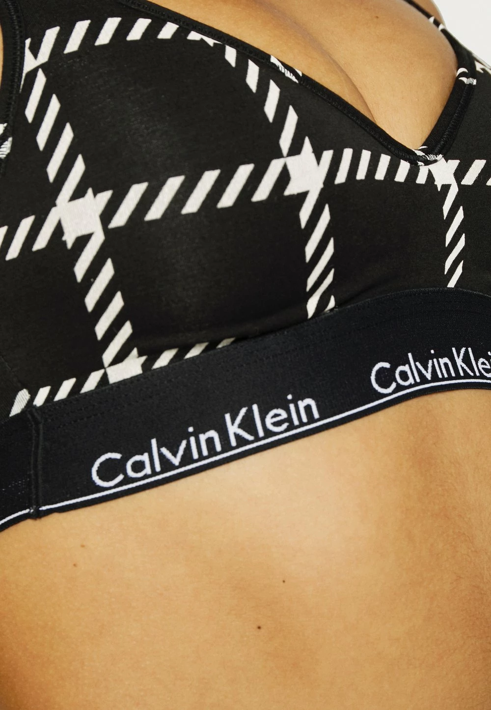 Haute Qualité Calvin Klein Underwear MODERN GRAPHIC UNLINED LIFT BRALETTE - Brassière lingerie ampliforme femme 9 Haute Qualité Calvin Klein Underwear MODERN GRAPHIC UNLINED LIFT BRALETTE - Brassière lingerie ampliforme femme – Image 7