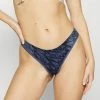 Prix Refroidis Calvin Klein Underwear LIQUID TOUCH THONG - String lingerie normale femme