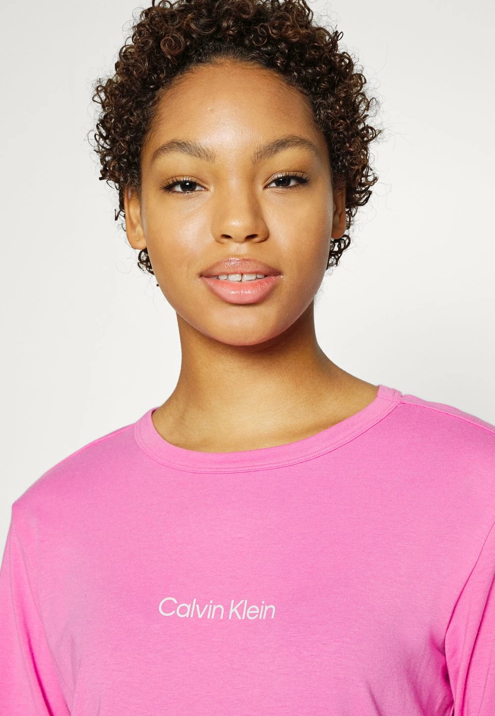 Calvin Klein Underwear Prix Accessible MODERN STRUCTURE NIGHTSHIRT - Chemise de nuit / Nuisette pyjamas et nuisettes col rond femme 6 Calvin Klein Underwear Prix Accessible MODERN STRUCTURE NIGHTSHIRT - Chemise de nuit / Nuisette pyjamas et nuisettes col rond femme – Image 4