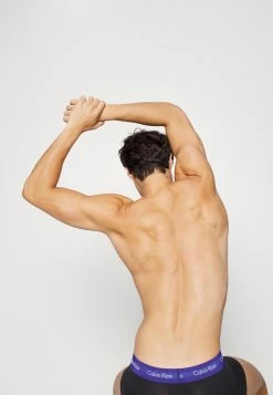 Calvin Klein Underwear LOW RISE TRUNK 3 PACK - Shorty En Remise sous-vêtements & chaussettes basse homme -France Calvin Klein Underwear Soldes Boutique c9386099387840aba638e63797cf5a5d