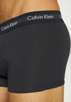 Calvin Klein Underwear LOW RISE TRUNK 3 PACK - Shorty Prix Équitable sous-vêtements & chaussettes basse homme -France Calvin Klein Underwear Soldes Boutique f65ed15e825d4afcb261e8d6e44171b2